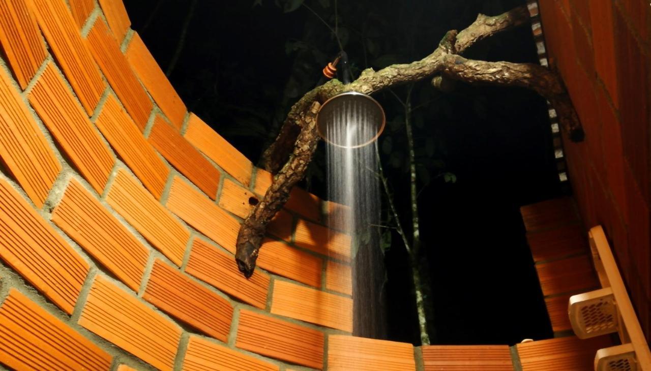 Jungle Roots Hotel Tena Exterior photo